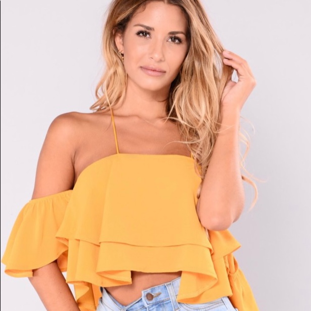 Fashionnova Bound To Glow Top Size M nwt